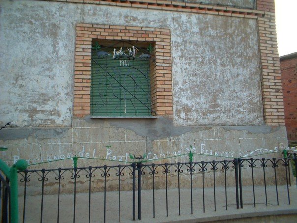 Bercianos del Real Camino: decorative railings