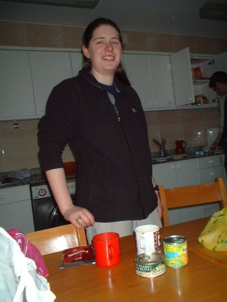 Anne in the albergue kitchen at Navarrete
