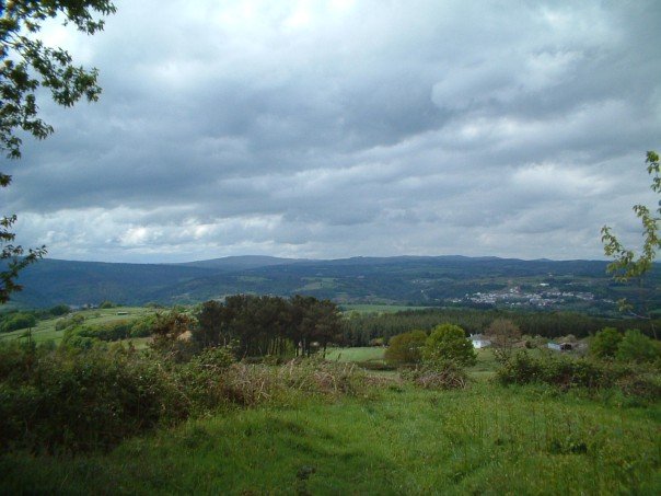 Looking down towards Portomarín